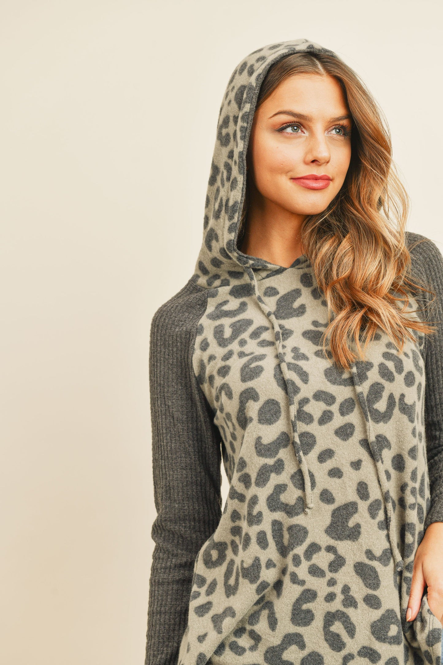 Waffle Sleeve Leopard Drawstring Hoodie